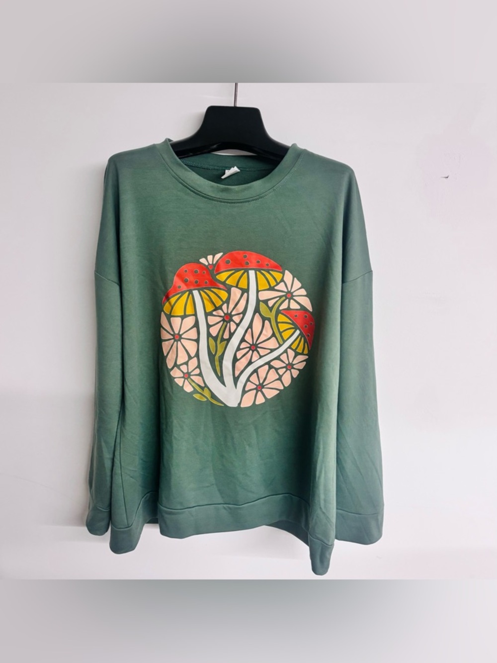 SHEIN Green Lightweight Sweatshirt w/ Groovy 70’s Mushroom Graphic- 2X